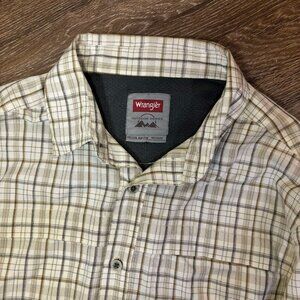 Wrangler Men's Large Beige Brown Plaid Long Sleeve Classic‎ Button-Down Shirt